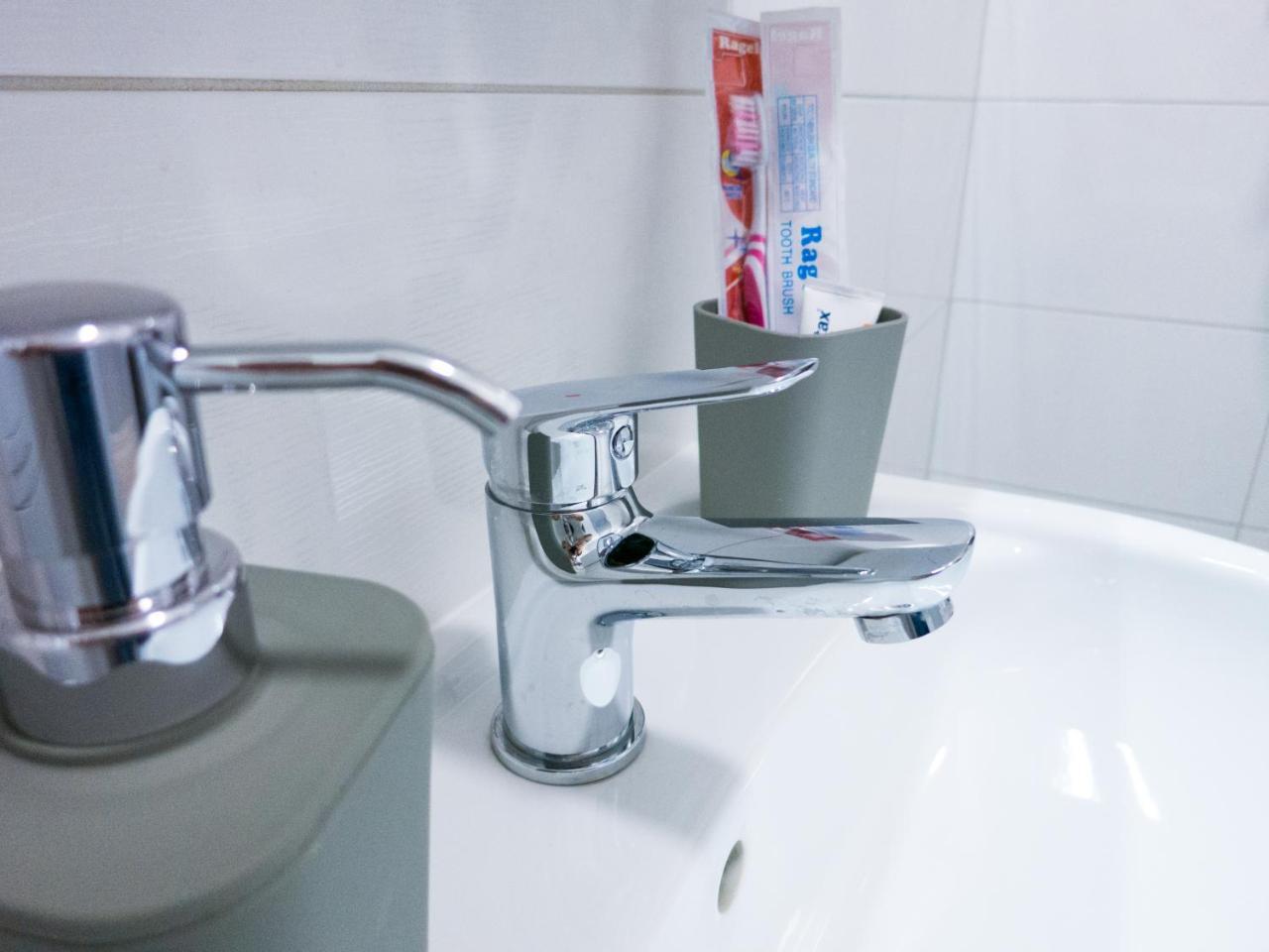 Appartement Snizhna 4 à Lviv Extérieur photo